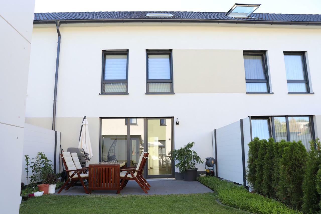 Privatzimmer An Der Messe Hanôver Exterior foto